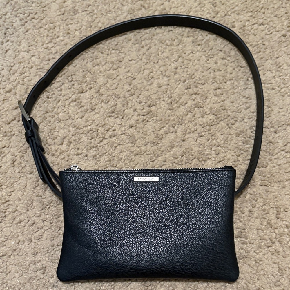 Calvin Klein s/m belt bag in excellent condition